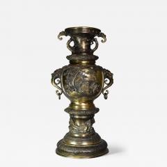 Large fine quality late 19thc Japanese Meiji period bronze vase - 4775700
