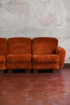 Large modular velvet sofa with wooden feet Italy 1980 - 3548378