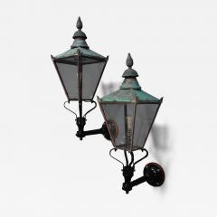 Large pair of Windsor style copper street lanterns supported on wall brackets - 4762005