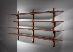 Large shelving unit with brass brackets - 3792758