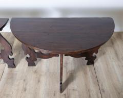 Late 17th Century Pair Of Walnut Consoles - 4157156