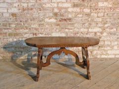 Late 17th Century Petite Italian Baroque Low Walnut Table - 656400