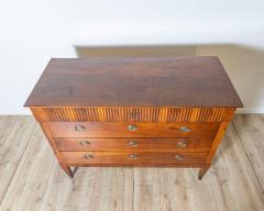 Late 18th Century Italian Directoire Chest of Drawers in Walnut Veneto Region - 4205605