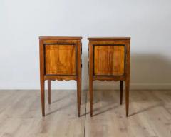 Late 18th Century Pair of Neoclassical Bedside Tables - 4146771