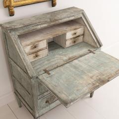 Late 18th c French Painted Petite Proven al Bureau - 3122294