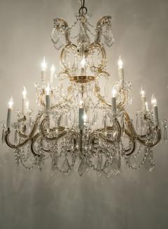 Late 19th Century Cut Crystal 18 Light Hanging Chandelier - 1170378