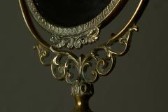 Late 19th Century English Table Mirror in Patinated Brass - 4582337