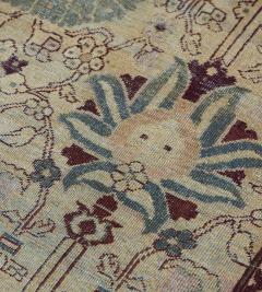 Late 19th Century Handwoven Antique Agra Rug - 2547104