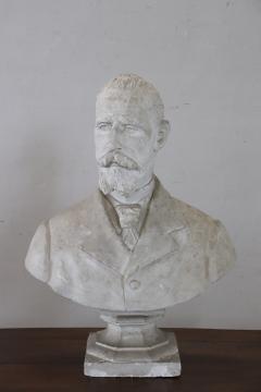 Late 19th Century Italian Sculpture Bust of Gentleman in Plaster - 3080877