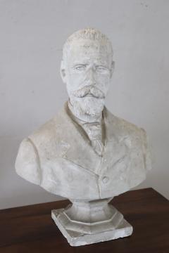 Late 19th Century Italian Sculpture Bust of Gentleman in Plaster - 3080878