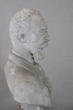 Late 19th Century Italian Sculpture Bust of Gentleman in Plaster - 3080882
