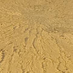 Late 20th Century Sculptural Roundish Brass Top and Blak Iron Coffee Table - 4379664