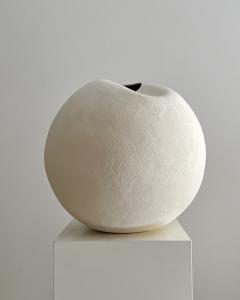 Laura Pasquino Dutch Contemporary Fold Vessel i Stoneware Ceramic Sculptural Urn Vase - 4605557