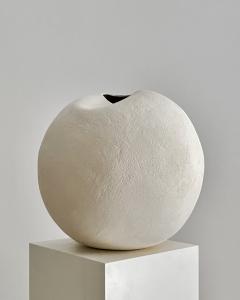 Laura Pasquino Dutch Contemporary Fold Vessel i Stoneware Ceramic Sculptural Urn Vase - 4605558