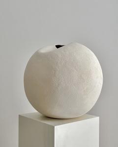 Laura Pasquino Dutch Contemporary Fold Vessel i Stoneware Ceramic Sculptural Urn Vase - 4605559