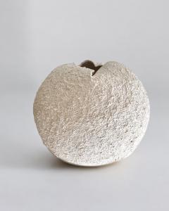 Laura Pasquino Dutch Contemporary Fragment 25 Stoneware and Porcelain Sculptural Urn Vase - 4613201