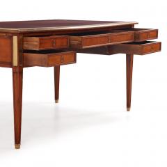 Leather Top Mahogany Writing Desk in French Louix XV Style C 1940 - 4769204