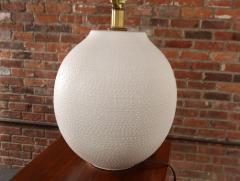 Lee Rosen Vintage White Stippled Ceramic Orb Table Lamp by Lee Rosen for Design Technics - 4543187