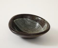 Les 2 Potiers Michelle et Jacques Serre Les Deux Potiers 2 Potiers Ceramic Dish Vide Poche France c 1960 - 4139339