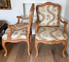 Lewis Mittman Lewis Mittman French Louis XV Style Arm Chairs a Pair - 1932459