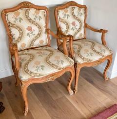 Lewis Mittman Lewis Mittman French Louis XV Style Arm Chairs a Pair - 1932481