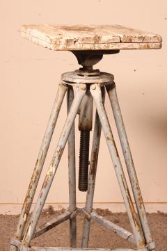 London Industrial Column stand From The 50s - 2750654