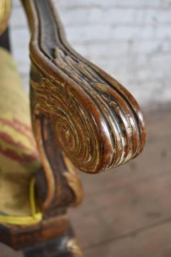 Long 18th Century Carved and Parcel Gilt Spanish Portuguese Settee - 631126