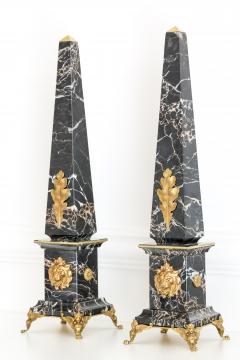 Lorenzo Ciompi Pair of Portoro Marble and Bronze Obelisks Gold Lion Limited Edition 2018 - 1709903