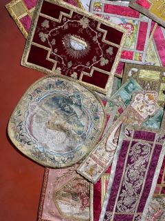 Lot Of Table Runners Made From Old Fabrics And Tapestries From The 17 19 Century - 2764440