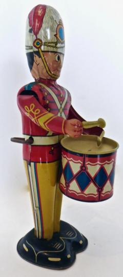 Louis Marx and Company Drummer Boy Tin wind up Toy by Louis Marx New York City circa 1940s - 3008382