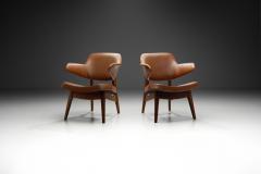 Louis Van Teeffelen Pair of Louis van Teeffelen Penguin Armchairs for W B The Netherlands 1960s - 3960837