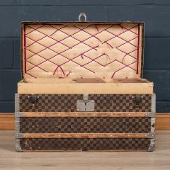 Louis Vuitton trunk sells for more than £4,500 at auction