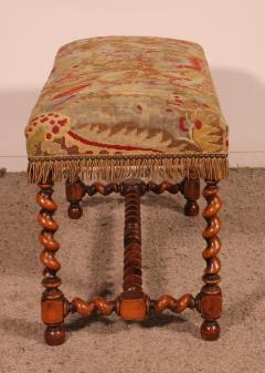 Louis XIII Bench In Walnut With Its Tapestry - 3585775