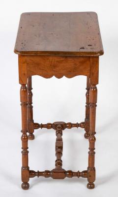 Louis XIII Period Walnut Side Table - 4455711