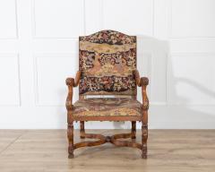 Louis XV Carved Walnut Armchair from Tuscany 18th Century - 4381032