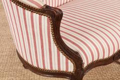 Louis XV Curved Settee - 4338971