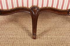 Louis XV Curved Settee - 4338977