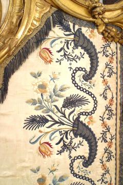 Louis XV Style Carved Gilt 3 Fold Screen with Embroidered Silk Panels - 4628448