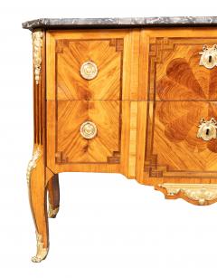 Louis XV Transitional Tulipwood And Kingwood Commode By Boudin - 4243465