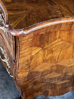 Louis XV three drawer black walnut bombe form chest - 2807345