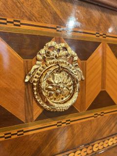 Louis XVI Commode Walnut Veneer Inlays Gold Plate Austria Vienna circa 1790 - 3258186