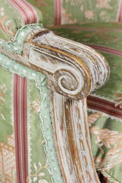 Louis XVI Painted Bergere - 3741174