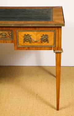 Louis XVI Style Bureau Plat - 735917