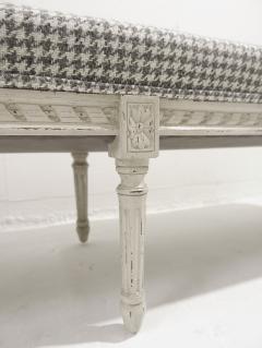 Louis XVI Style Wooden Bench with Carved Rosettes - 2807691
