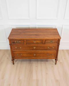 Louis XVI Walnut Chest Of Drawers Circa 1780 - 4611824
