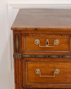 Louis XVI Walnut Chest of Drawers with Brass Inlay France Late 18th Century - 4451674
