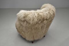 Lounge Chair in Longhair Sheepskin Europe Late 20th Century - 4692008