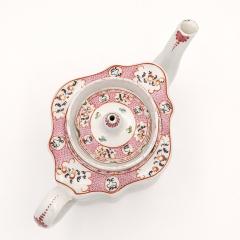 Lowestoft Chinese Export Style Tea Pot England circa 1790 - 4467320