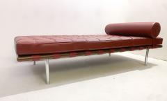 Ludwig Mies Van Der Rohe Barcelona Daybed by Ludwig Mies van der Rohe for Knoll in Burgundy - 2969689