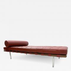 Ludwig Mies Van Der Rohe Barcelona Daybed by Ludwig Mies van der Rohe for Knoll in Burgundy - 2972012